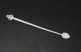 white stirrer
